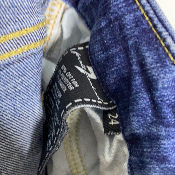 Used jeans in fair condition - Picture 7 of 7